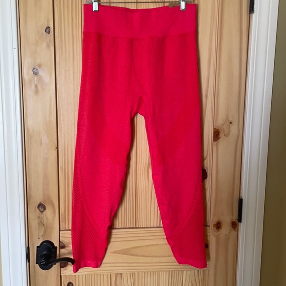 Victoria’s Secret PINK seamless active tights - Picture 1 of 4